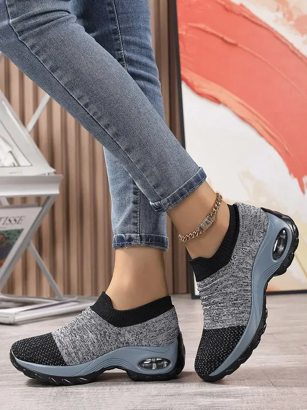 Sports Color Block Breathable Slip On Block Heel Fly Woven Shoes
