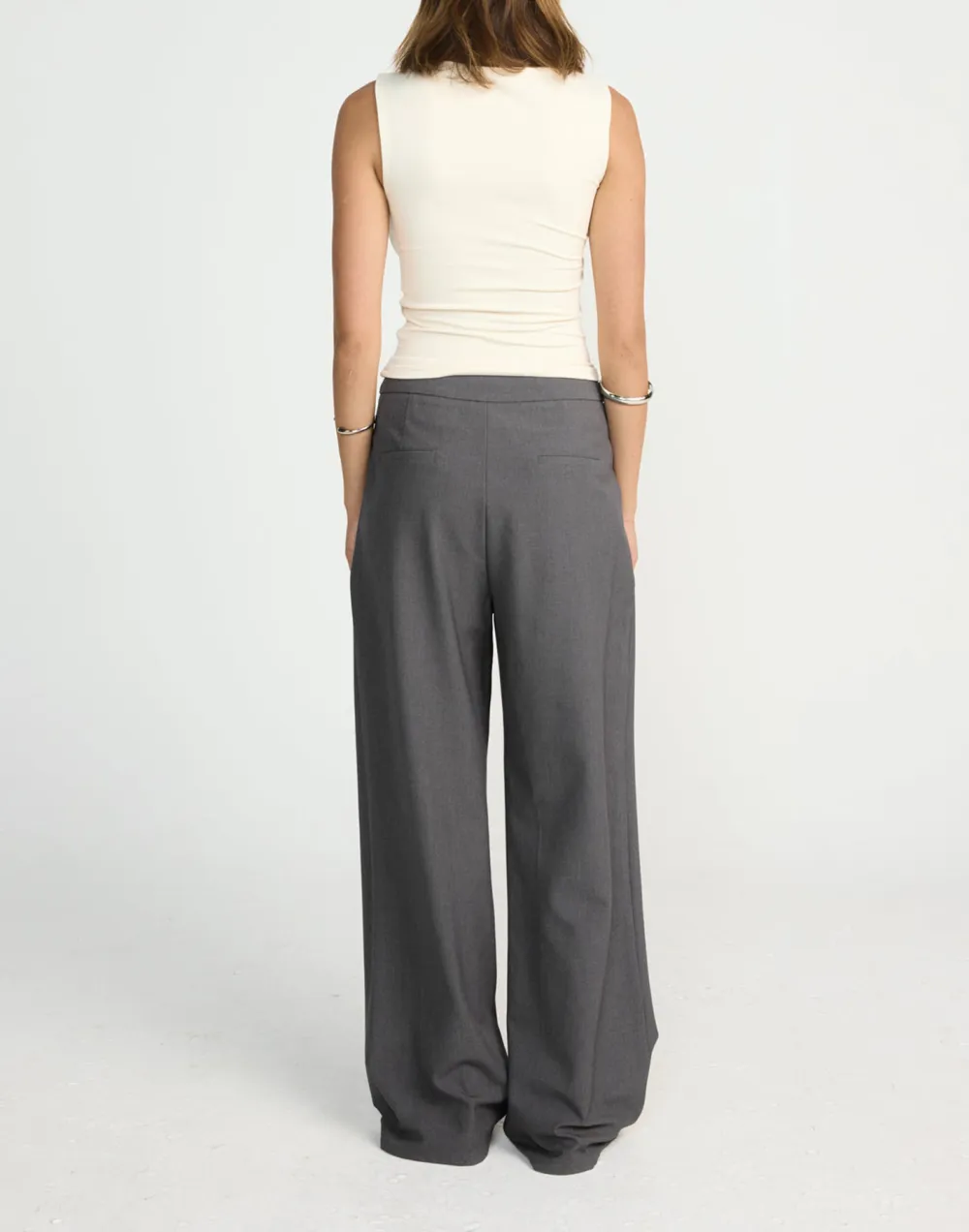 Breathable Smooth V-Neck Knitted Vest