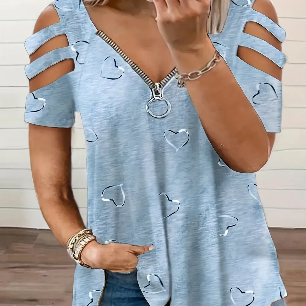 Plus Size Heart Print Zipper Short Sleeve Top, Women's Plus Slight Stretch V Neck Casual T-shirt