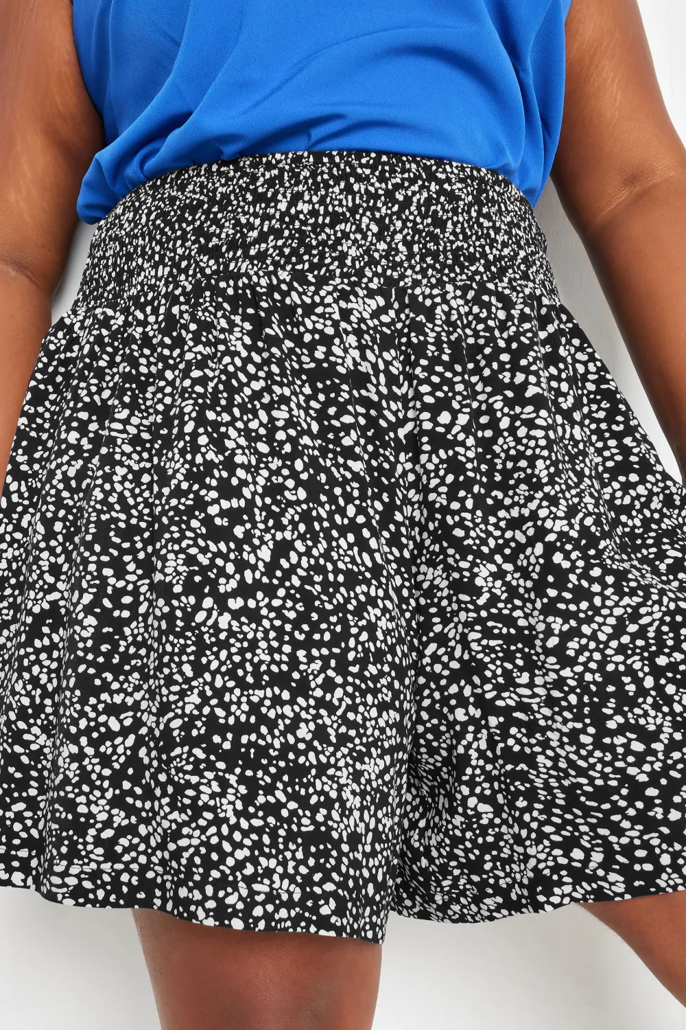 YOURS Curve Black Dot Print Shirred Shorts