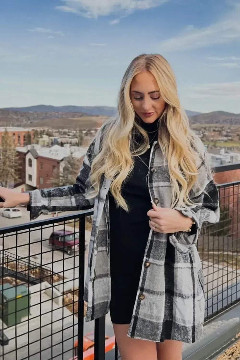 Women's 2023 Fall Clothes Plaid Shacket Jacket Long Sleeve Button Down Flannel Shirts Fashion Blouse