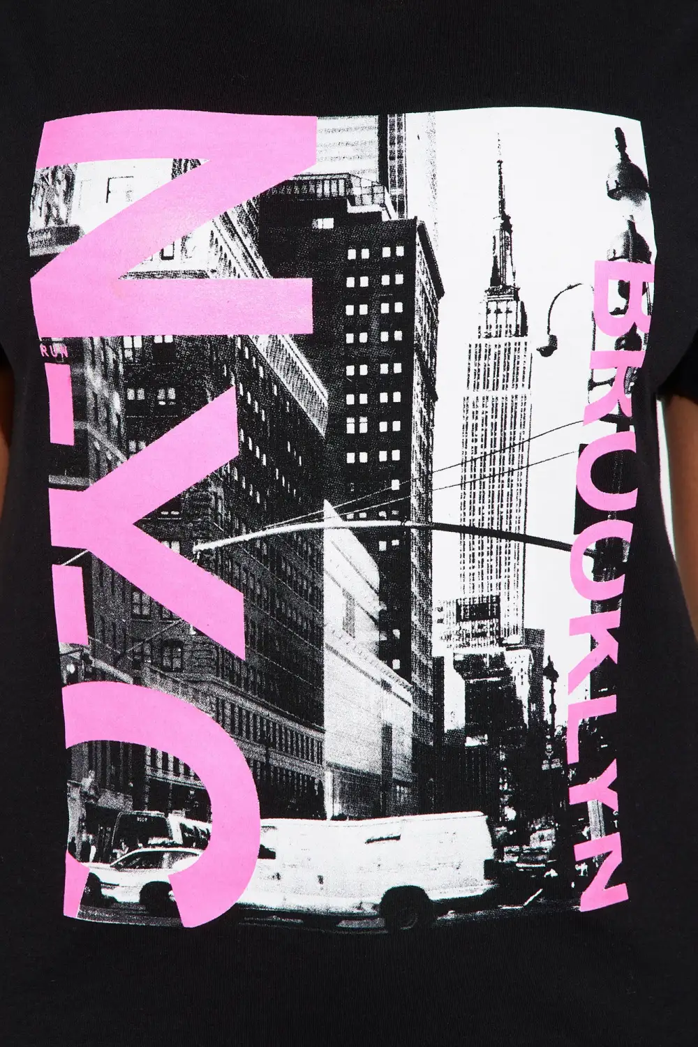 Brooklyn NYC Short Sleeve Graphic Tee - Black