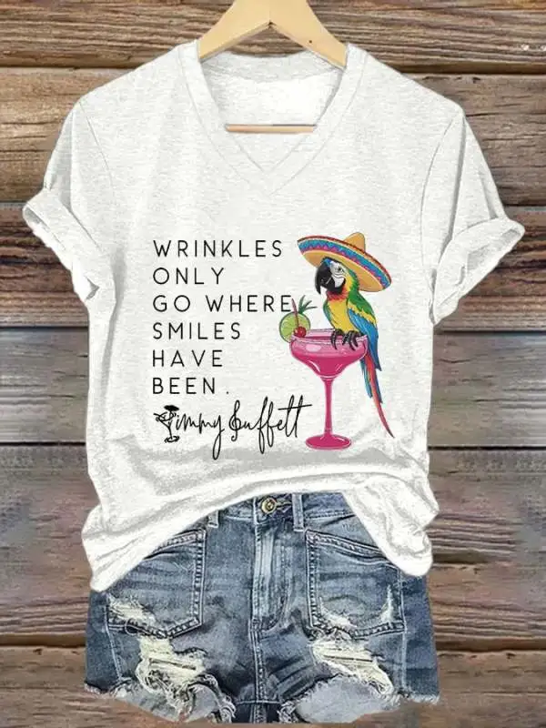 V-Neck Retro Wrinkles Only Go Where Smiles Have Been Print T-Shirt