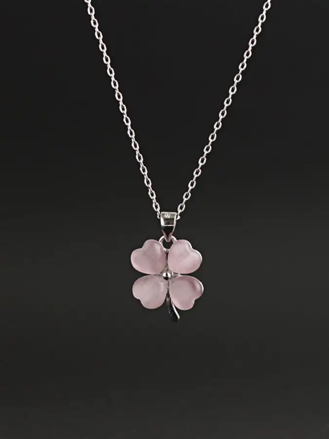 Women St. Patrick's Day Stylish Clover Pendant Necklace