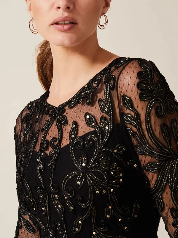 Bold and elegant party ladies lace dress